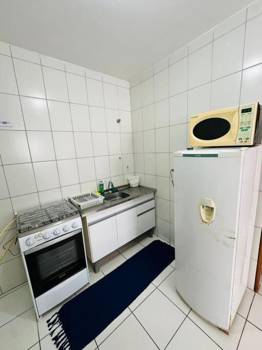 Apto 2 Mobiliado Cachoeirinha - Cod 06 Apartamento